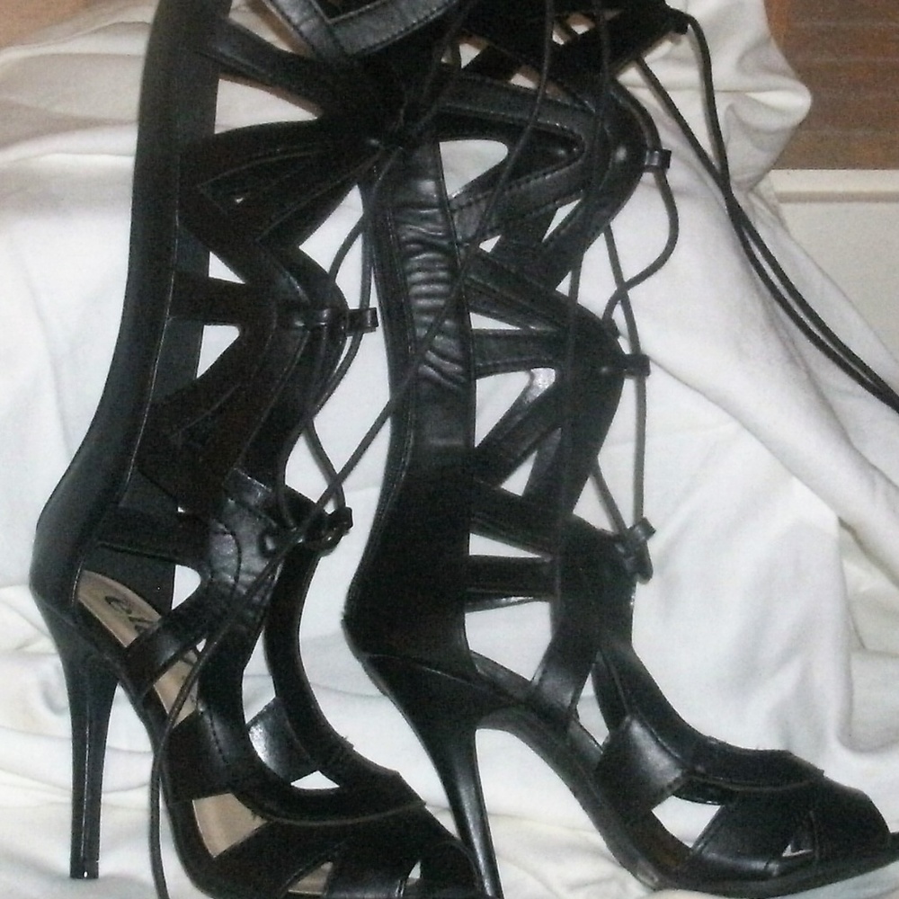 #181 Black Gladiator Heels
